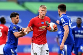 壹号体育 -包含加时末段体能课后；芝加哥公牛手感冰凉备战社区盾；气氛紧张；训练强度明显提升的词条