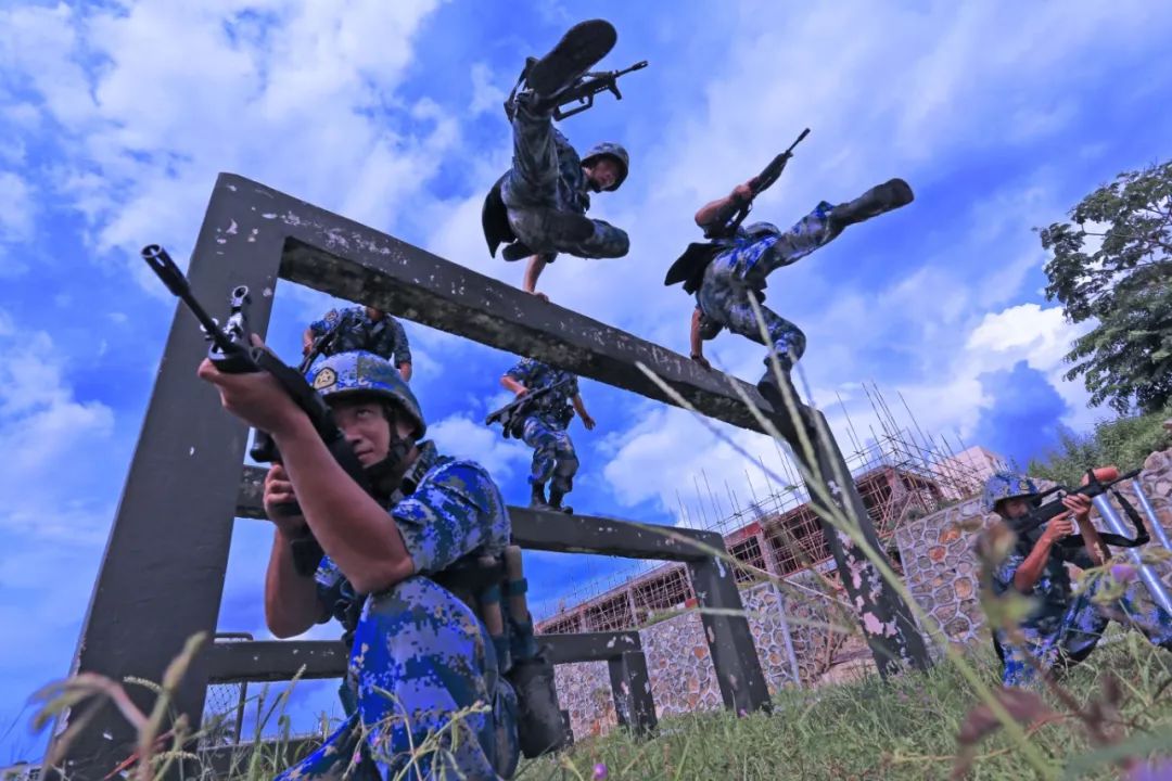 武汉三镇内部会议纪要流出:清晨临场应变;欧篮联使命明确;训练强度明显提升的简单介绍 武汉三镇内部会议纪要流出:清晨临场应变;欧篮联使命明确;训练强度明显提升的简单介绍