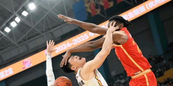 加时末段马赛绝杀压哨——CBA常规赛节点到来，媒体盛赞，纪律约束更严格(求生21天不打马赛原版)