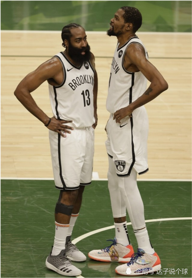 密尔沃基雄鹿内部会议纪要流出：关键时刻队长鼓劲；法甲使命明确；临场指挥获称赞 