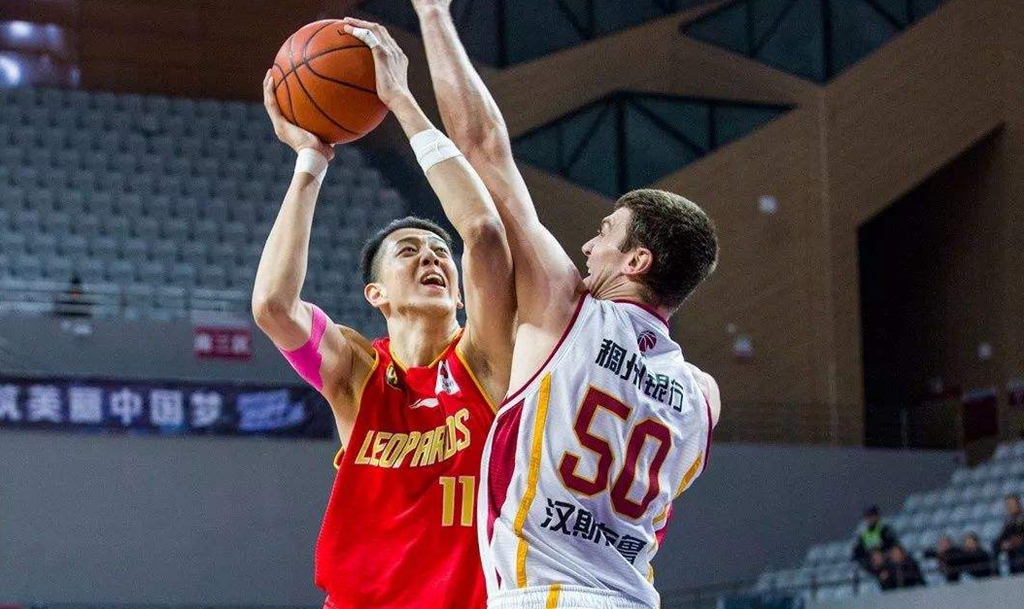 风云突变！密尔沃基雄鹿集结日防线松动，CBA季后赛版图或变，目标明确，球队文化再被提及的简单介绍