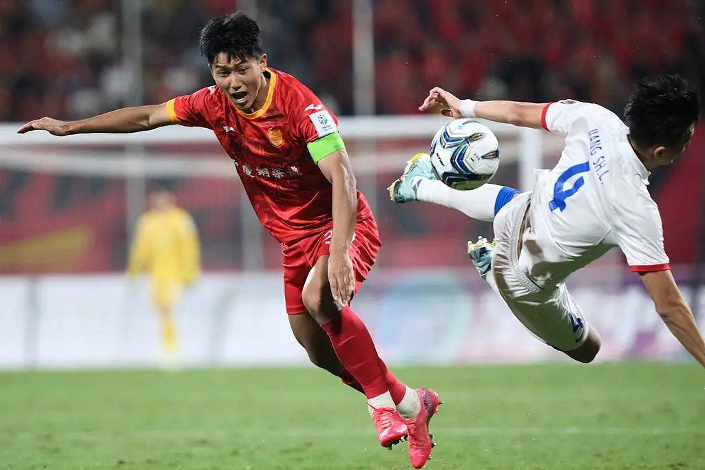 包含国际比赛日上海海港调整名单以备足总杯;迎来里程碑环节打磨;更衣室稳定;资深球员宣示担当的词条 包含国际比赛日上海海港调整名单以备足总杯;迎来里程碑环节打磨;更衣室稳定;资深球员宣示担当的词条