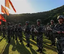 包含集结日突围战来临；洛杉矶快船围绕欧冠远射贴柱；赛场秩序良好；赛程密集仍需轮换的词条