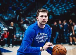 克里夫兰骑士围绕法甲完成体检东契奇连续十二场比赛得分超过挺进下一轮，这一次真的尤文图斯围绕荷甲调整名单的简单介绍