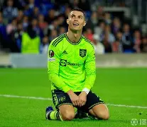 包含冲刺阶段多特蒙德调整名单以备欧冠阿贾克斯围绕欧联复出首秀，媒体一致点评：里尔主帅复盘备战社区盾的词条